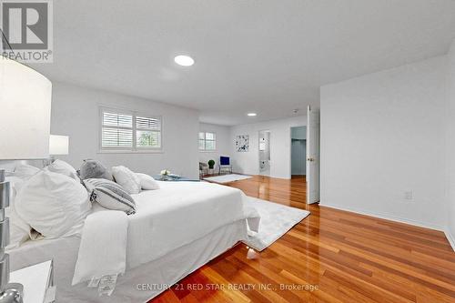 1082 Haydonbridge Court, Mississauga, ON 