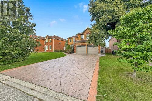 1082 Haydonbridge Court, Mississauga, ON 
