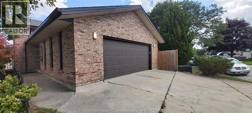 8339 Kingston Crescent, Windsor, ON 