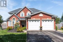 52 FARRIS AVENUE  St. Catharines (Rykert/Vansickle), ON L2S 3W6