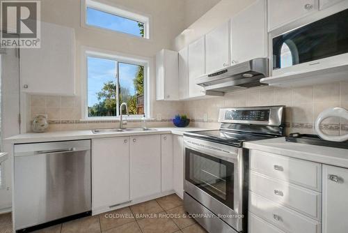 157 Gladeview Private, Ottawa, ON 