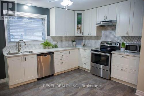 MAIN - 225 CHATHAM STREET , Brantford, Ontario N3S 4H2 5