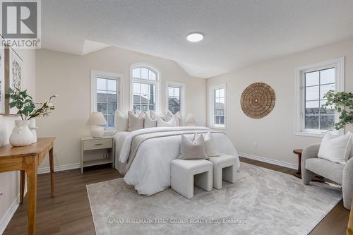 1 Cale Avenue, Clarington, ON 