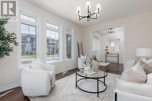 1 Cale Avenue, Clarington, ON 