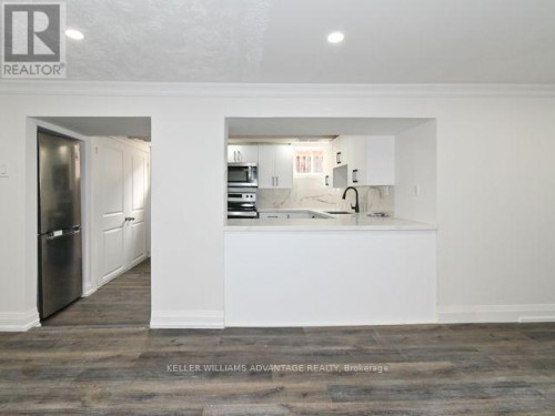 LOWER UNIT - 61 MAYBOURNE AVENUE , Toronto, Ontario M1L 2W1 5