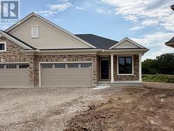 8 THOMAS COURT  Central Elgin, ON N5P 0E5