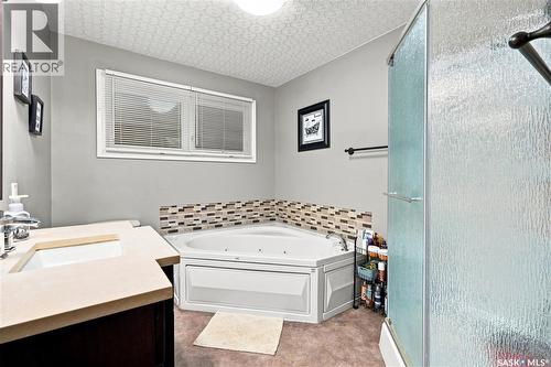 1312 King Crescent, Moose Jaw, SK 