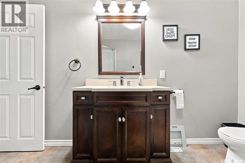 1312 King Crescent, Moose Jaw, SK 