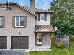 60 Radcliff Park  Sudbury, ON P3E 5Y5