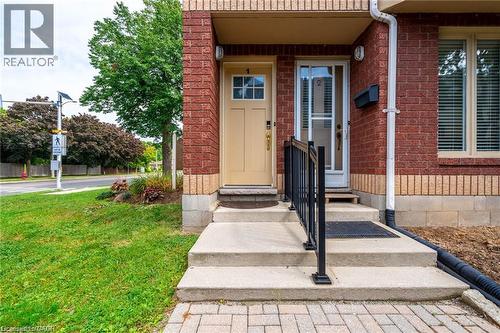266 LIMERIDGE Road E Unit# 1 , Hamilton, Ontario L9A 2S7 2
