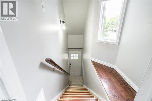 266 LIMERIDGE Road E Unit# 1 , Hamilton, Ontario L9A 2S7 3