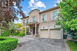 164 OWEN BOULEVARD Toronto, ON M2P 1G7