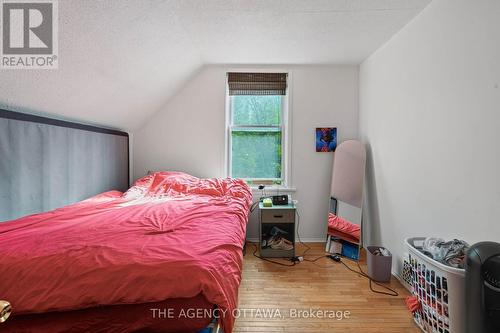 64 Bayswater Avenue, Ottawa, ON 