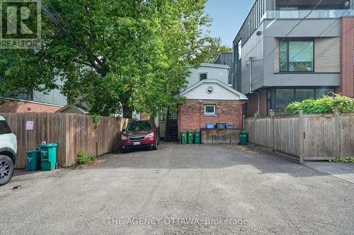 64 Bayswater Avenue, Ottawa, ON 