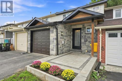 36 CHAUCER CRESCENT  Barrie, ON L4N 4T7