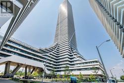 431 - 30 SHORE BREEZE DRIVE  Toronto, ON M8V 0J1