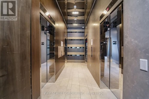 2006 - 88 Sheppard Avenue E, Toronto, ON 