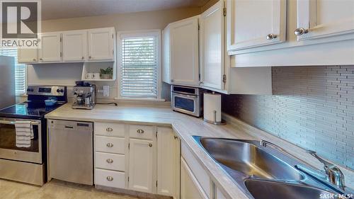 1073 Mcintosh Street, Regina, SK 