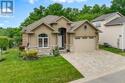 255 LAKESHORE ROAD  St. Catharines (Lakeshore), ON L2M 1R9