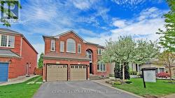 75 MEDLAND AVENUE  Whitby, ON L1P 1S7