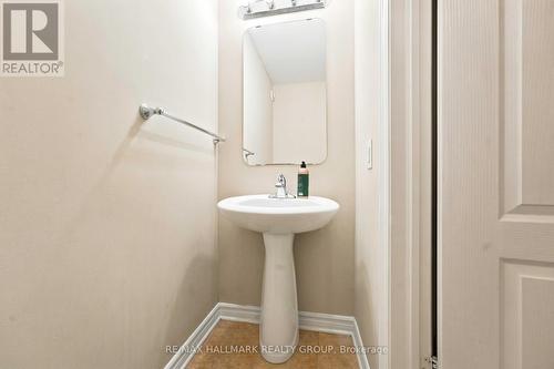 328 Laughlin Circle, Ottawa, ON 