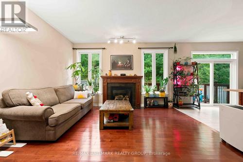 328 Laughlin Circle, Ottawa, ON 