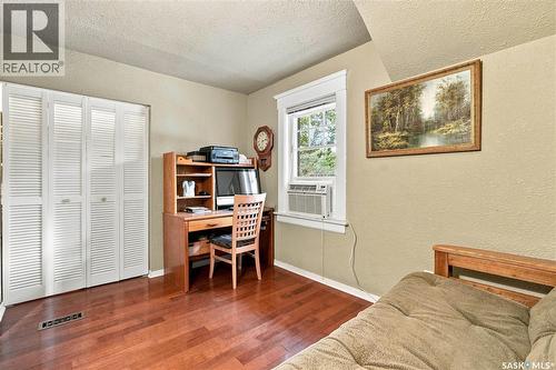 2274 Elphinstone Street, Regina, SK 