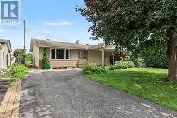496 TISDALE CRESCENT  Ottawa, ON K1J 7A6
