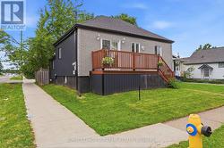 24 ALEXANDRA BOULEVARD  St. Catharines, ON L2P 1J7