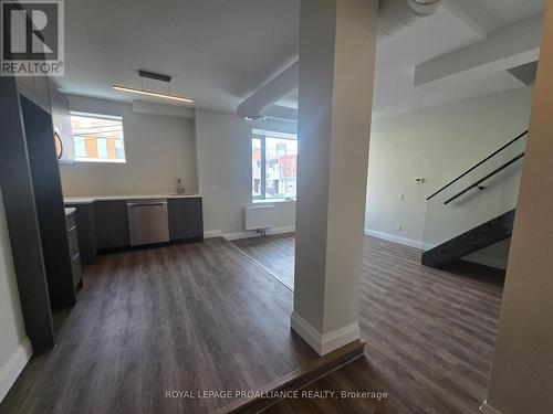 202 - 241 FRONT STREET , Belleville (Belleville Ward), Ontario K8N 2Z6 5