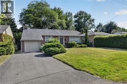 7 GREENING Crescent  Etobicoke, ON M9A 1N9