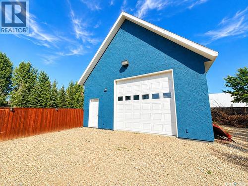 102 Ditson Drive, Kindersley, SK 