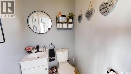 102 Ditson Drive, Kindersley, SK 