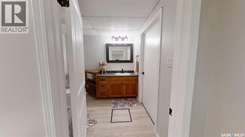102 Ditson Drive, Kindersley, SK 