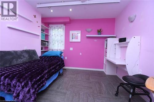 949 Upper Paradise Road, Hamilton, ON 