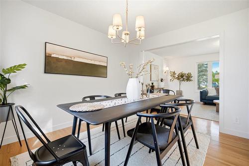 122 Costello Drive, Winnipeg, MB 