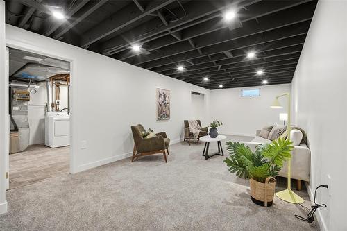 Basement Rec Room - 122 Costello Drive, Winnipeg, MB 
