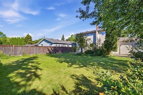 122 Costello Drive, Winnipeg, MB 