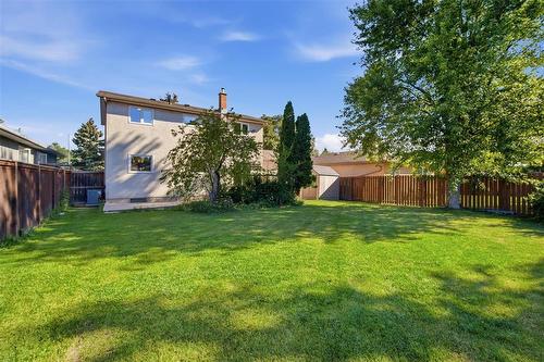 122 Costello Drive, Winnipeg, MB 