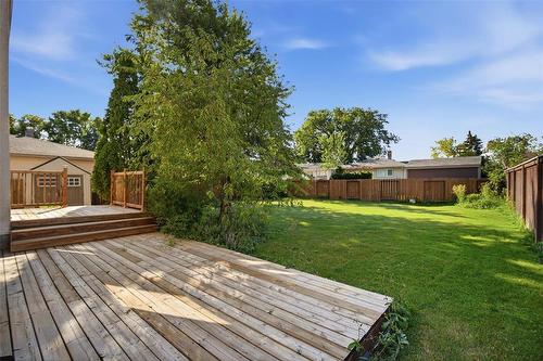 122 Costello Drive, Winnipeg, MB 