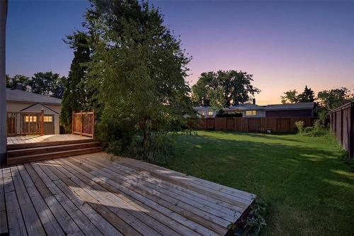 122 Costello Drive, Winnipeg, MB 