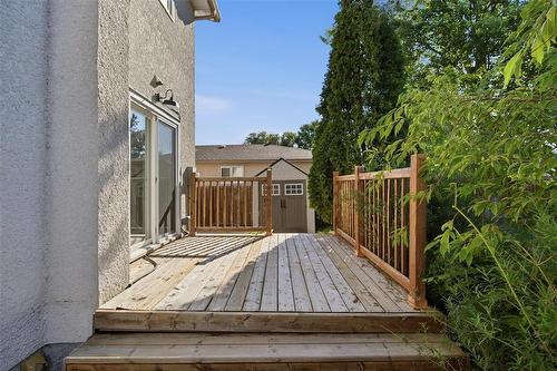 122 Costello Drive, Winnipeg, MB 