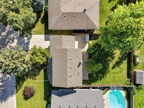 122 Costello Drive, Winnipeg, MB 
