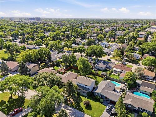 122 Costello Drive, Winnipeg, MB 