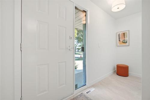 Front Entrance - 122 Costello Drive, Winnipeg, MB 