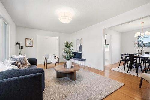 122 Costello Drive, Winnipeg, MB 