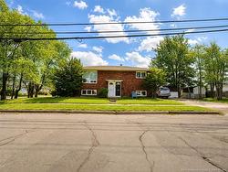 136-138 Crandall ST Moncton, NB E1C 4E3