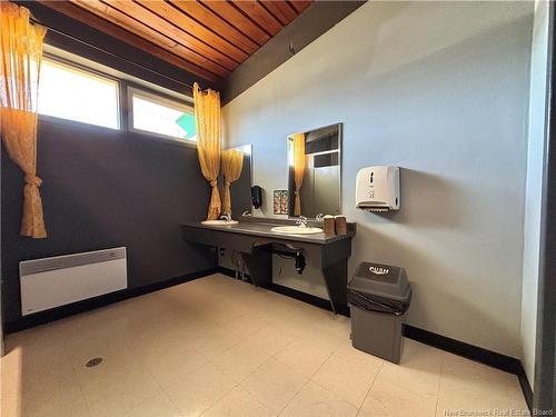 895 St Anne, Bathurst, NB 