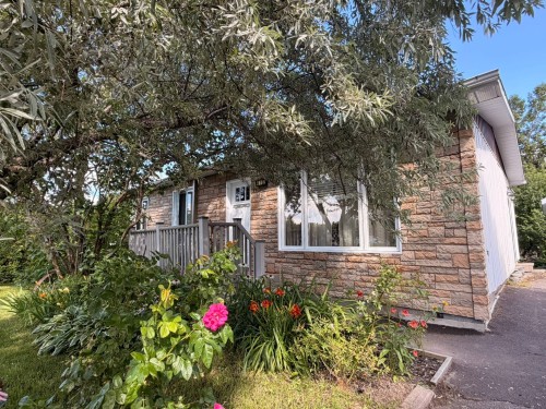 4102 Rue de la Loire  Saguenay (Jonquière), QC J8A 1E9