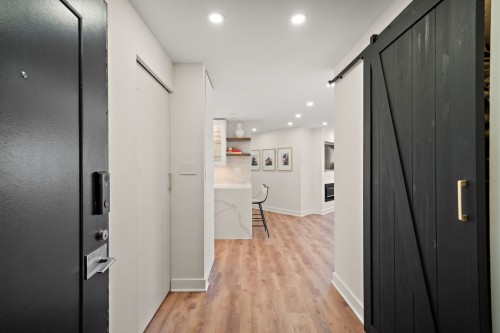 606-2320 Rue Ward  Montréal (Saint-Laurent), QC H4M 2V5